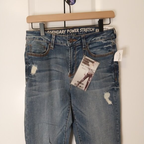 Tilly's Rewash Metro Mid-Rise Jeans - Picture 3 of 8